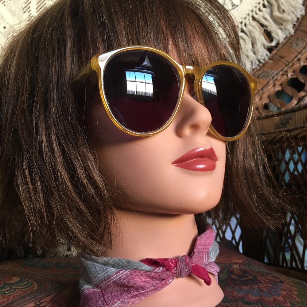 vintage mod butterfly frame dark lens hippie mid century modern shades